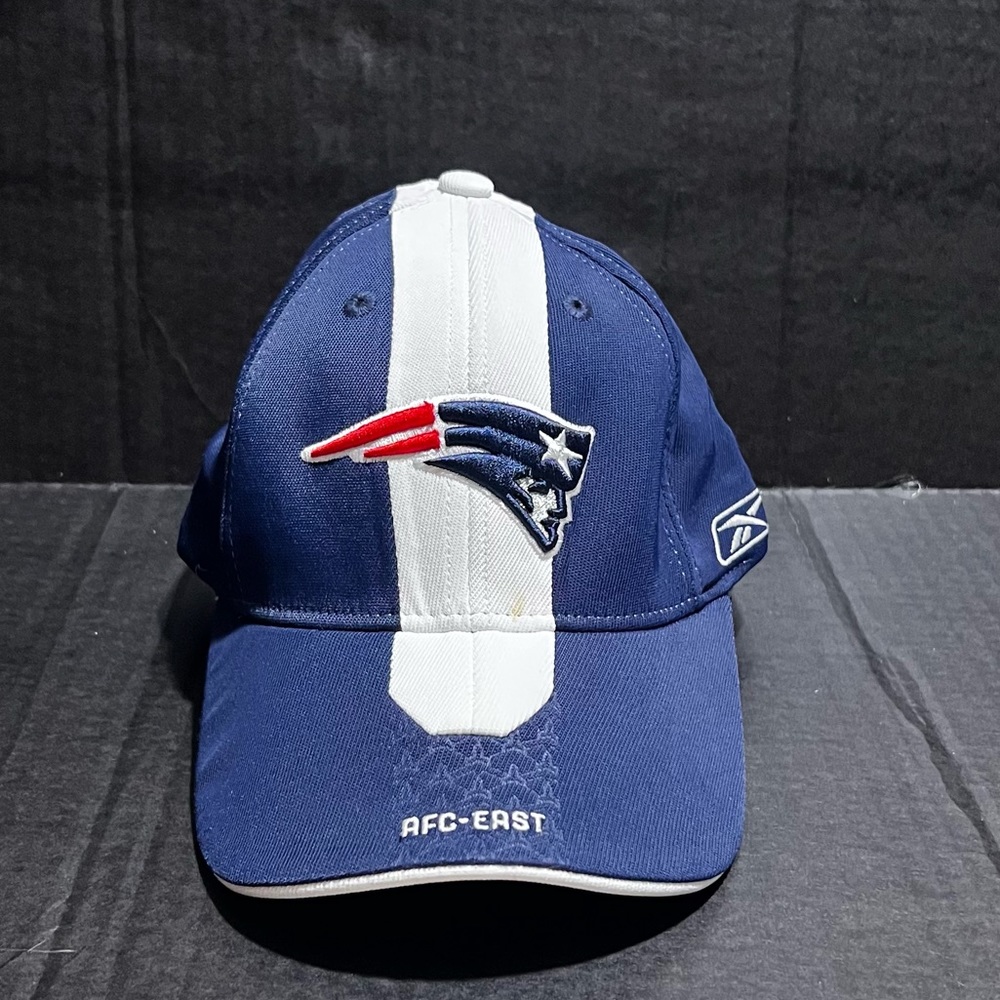New England Patriots Hat Cap Youth Boys Fitted Stretch Blue Reebok NFL Football